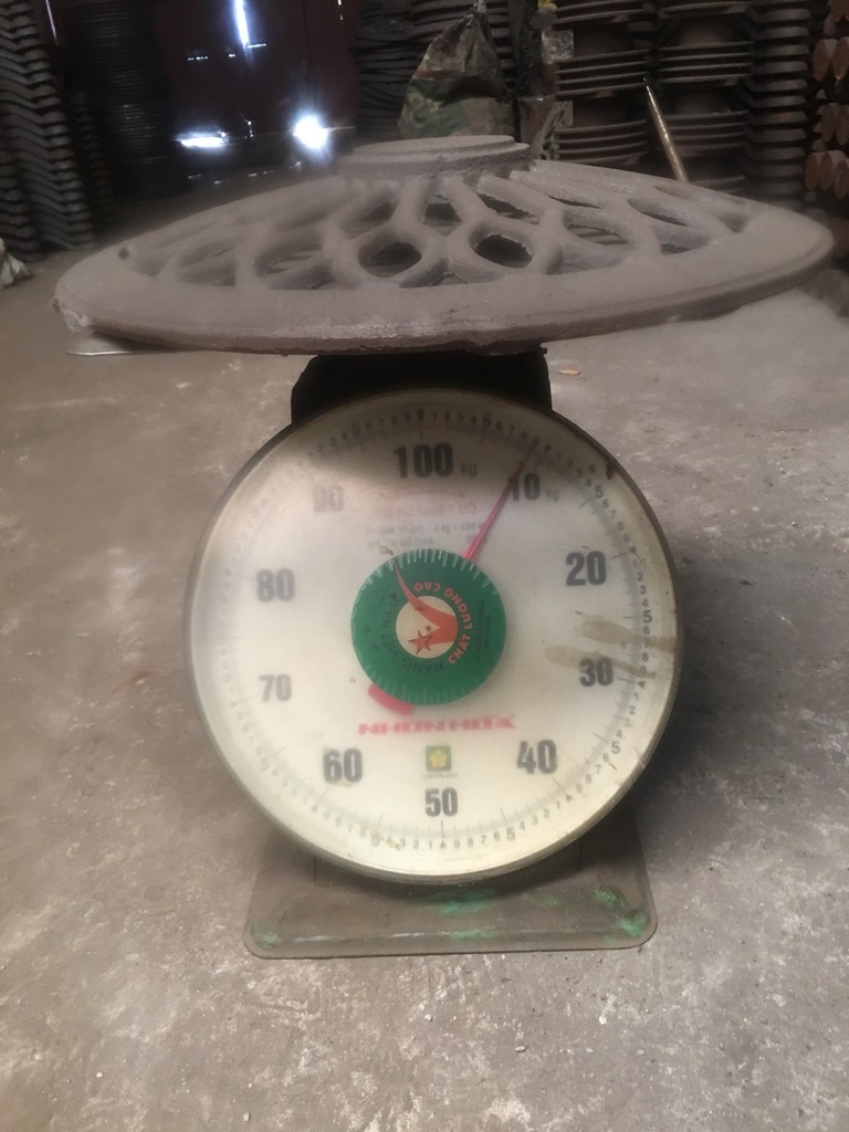 Đế chân bàn cà phê gang đúc - hoa thanh 9kg