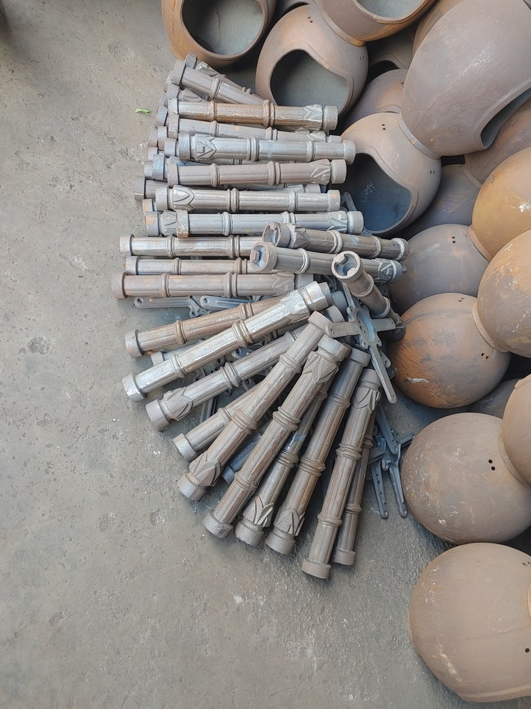 [CBCF02] cột gang đúc chân bàn cà phê